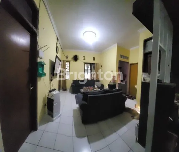 DISEWAKAN RUMAH CANTIK DI GEMPOL ELOK