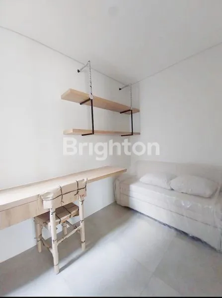 image RUMAH COSMO HOUSE MYZA BSD, JUAL RUGI.. MURAH..MURAH...BANGEET KEBANGETAN.!!!! KONSEP RUMAH MODERN MILLENIAL+ ATTIC ROOM (4)