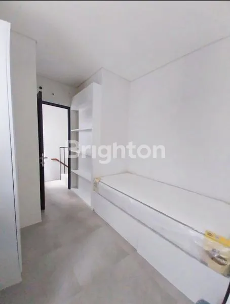 image RUMAH COSMO HOUSE MYZA BSD, JUAL RUGI.. MURAH..MURAH...BANGEET KEBANGETAN.!!!! KONSEP RUMAH MODERN MILLENIAL+ ATTIC ROOM (6)