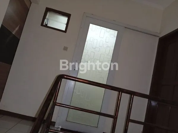 image RUMAH NYAMAN BAGUS TERAWAT STRATEGIS KOMERSIL DURI KOSAMBI JAKARTA BARAT (3)