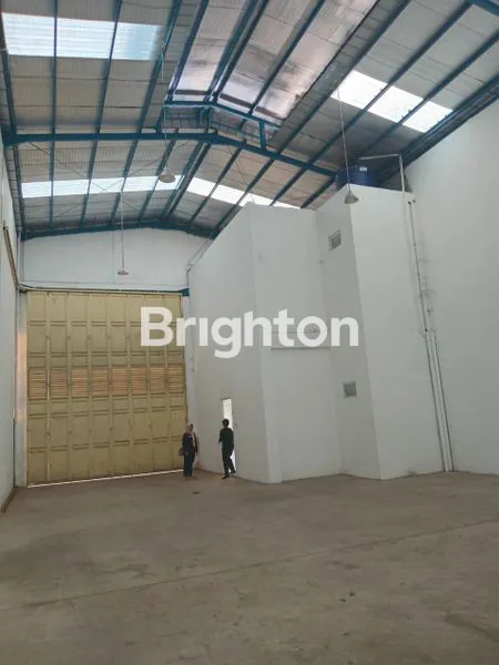 image PERGUDANGAN STRATEGIS UNTUK TEMPAT USAHA (2)