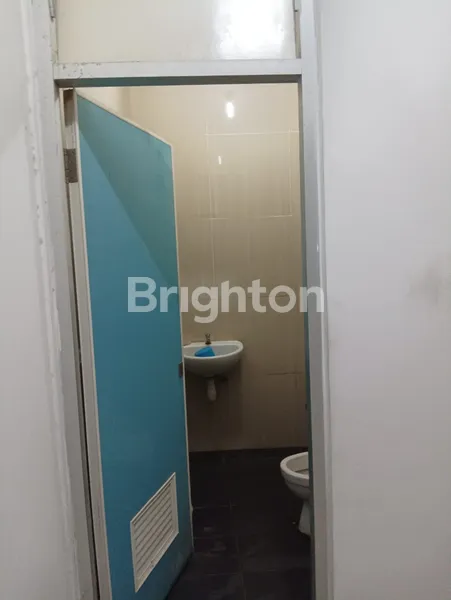 image RUKO 3 LANTAI DI JALAN BOGOWONTO SURABAYA (5)