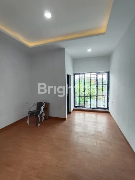 image RUMAH BARU TINGGAL LANGSUNG MASUK DAERAH MERUYA UTARA JAKARTA NARAT (7)