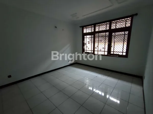 image RUMAH PRATISTA ANTAPANI, BANDUNG BANGUNAN BAGUS DAN SANGAT STRATEGIS (4)