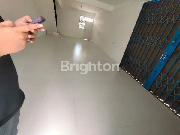 image DI SEWAKAN RUKO CANTIK, BERSIH & EYE CATCHING SIAP PAKE DI DAERAH TLOGOSARI SEMARANG (4)