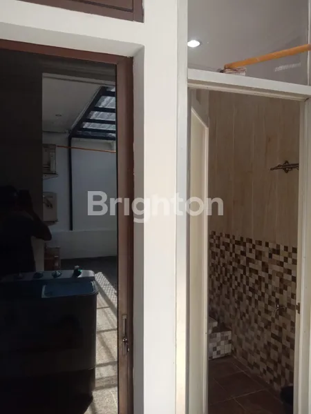 image RUMAH SIAP HUNI LENGKAP DENGAN PERABOTAN DI VILA MELATI MAS (2)
