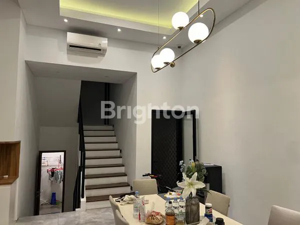 image RUMAH MEWAH DI SERPONG LAGOON MURAH (3)