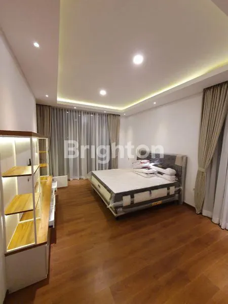 image RUMAH MEWAH DI SERPONG LAGOON MURAH (6)