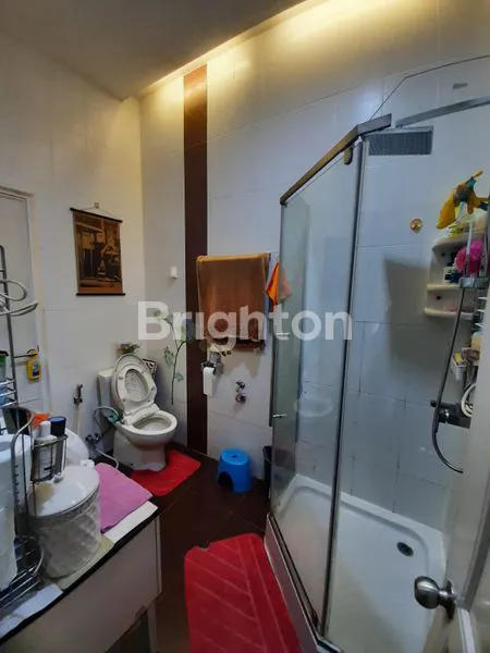 image RUMAH SIAP HUNI 2,5 LANTAI DI GADING SURYA KELAPA GADING JAKARTA UTARA (8)