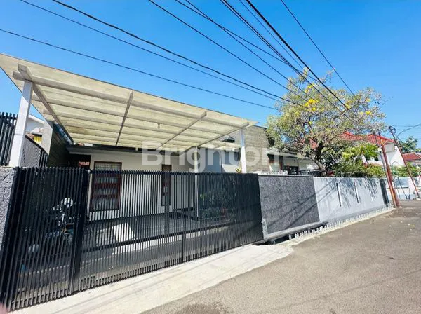 TURUN HARGA !! RUMAH DI HOEK - NYAMAN DAERAH BUAHBATU BANDUNG