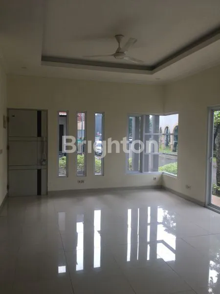 image RUMAH HOOK CLUSTER TRIMEZIA GADING SERPONG (6)