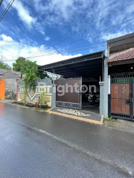 image RUMAH SIAP HUNI – LOKASI STRATEGIS! LANTAI DUA DI GATOT SUBROTO (2)