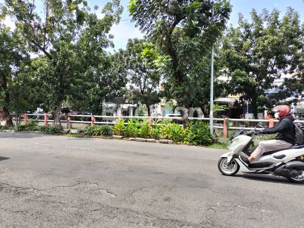 image TANAH DI ARIF RAHMAN HAKIM STRATEGIS (3)