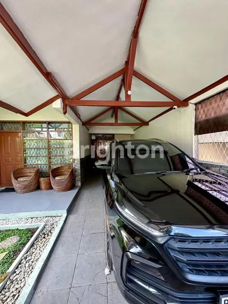 RUMAH LUAS SIAP HUNI DI TENGAH KOTA CIMAHI