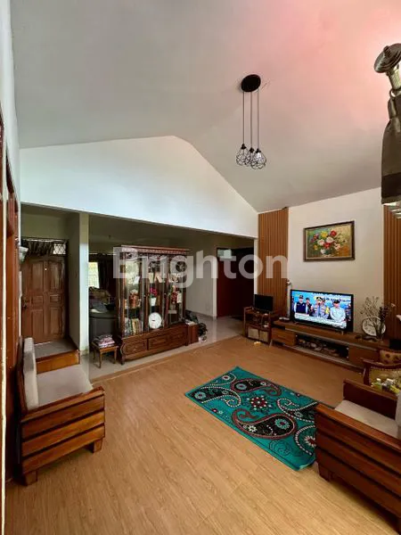 image RUMAH LUAS SIAP HUNI DI TENGAH KOTA CIMAHI (5)