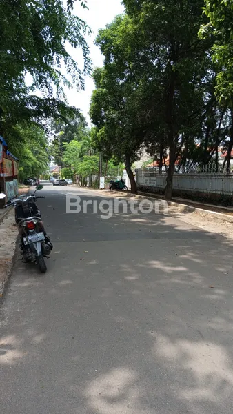 image RUMAH DI KOMPLEK AU WARINGIN ASRI JAKARTA TIMUR (8)