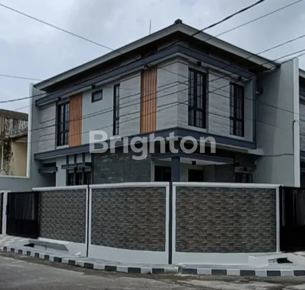 image RUMAH BARUK RUNGKUT MINIMALIS GRESS 2 LANTAI, BELAKANG EXCELSO MERR (7)