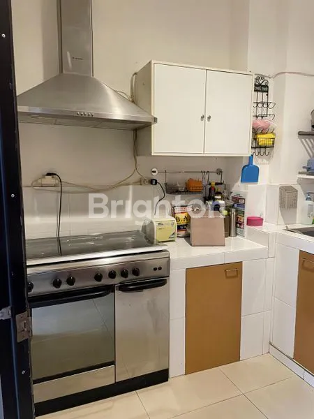 image SANGAT COCOK BUAT RUMAH KOST KANTOR ONLINE SHOP DLL RUKO GANDENG 4 LANTAI PETOJO CIDENG JAKARTA PUSAT AREA KOST-KOST AN UKURAN 8 X 15 M2 HADAP TIMUR ROW JALAN 2 MOBIL DEKAT JALAN RAYA UTAMA NEGO (8)