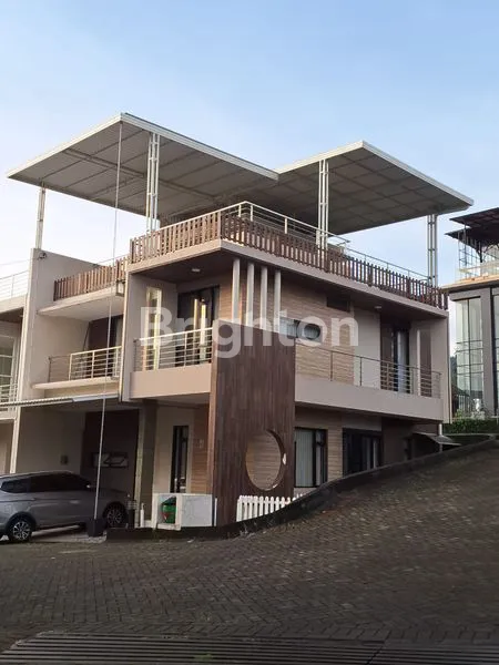 image RUMAH VILLA DEKAT KUSUMA AGRO DAN KAWASAN WISATA DI KOTA BATU MALANG (1)