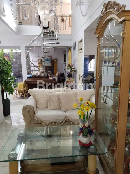 image RUMAH TINGGAL 2 LANTAI  RAPI SIAP HUNI, DI GRIYA KENCANA 2 CILEDUG (2)