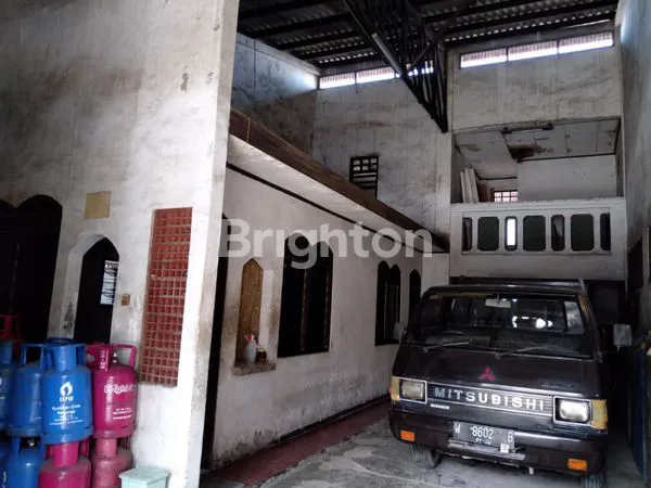 image DIJUAL RUMAH USAHA  JL HARUN TOHIR GRESIK (3)