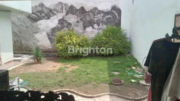 image DIJUAL RUMAH SECOND MANYAR KARTIKA DEKAT KE TENGAH KOTA, ONE GATE SYSTEM  (4)