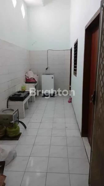 image DIJUAL RUMAH SECOND MANYAR KARTIKA DEKAT KE TENGAH KOTA, ONE GATE SYSTEM  (7)