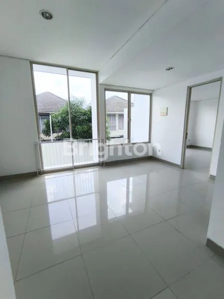image RUMAH MEWAH 2 LANTAI CITRALAND - DEKAT SKA MALL & LIVING WORLD (5)