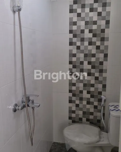 image DIJUAL SUPERMARKET DAN KOS2AN EKLUSIF 3LANTAI TLOGOMAS DI MALANG (4)