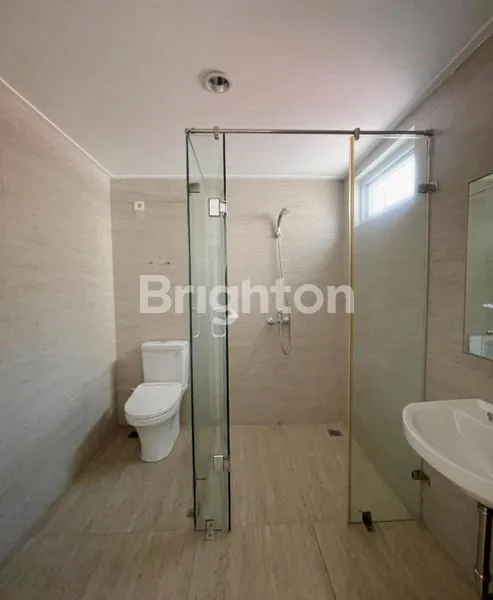 image RUMAH TINGKAT CLUSTER KEBAYORAN BINTARO JAYA TANGERANG SELATAN (3)