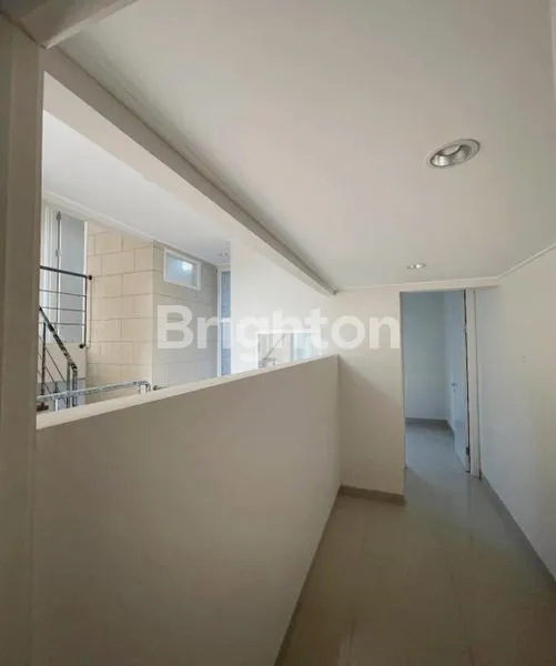 image RUMAH TINGKAT CLUSTER KEBAYORAN BINTARO JAYA TANGERANG SELATAN (5)