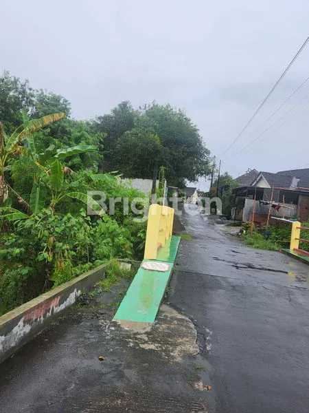 image TANAH PEKARANGAN DENGAN RUMAHNYA DI BANYUDONO (4)