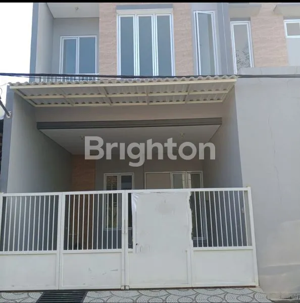 image NEW MINIMALIS 2 LANTAI  DI PERUMAHAN PONDOK TJANDRA INDAH, CLUSTER MANGGA  , SIAP HUNINEW MINIMALIS 2 LANTAI  DI PERUMAHAN PONDOK TJANDRA INDAH, CLUSTER MANGGA  , SIAP HUNI (1)