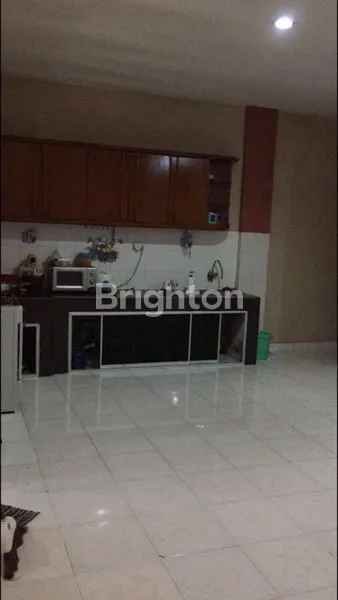 image RUMAH LUAS 3KT DI TANJUNG BUNGA, MAKASSAR (7)