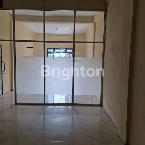 image BAGUS DAN TERAWAT RUKO 3TINGKAT DI PINGGIR JALAN BESAR SETIA BUDI MEDAN (8)