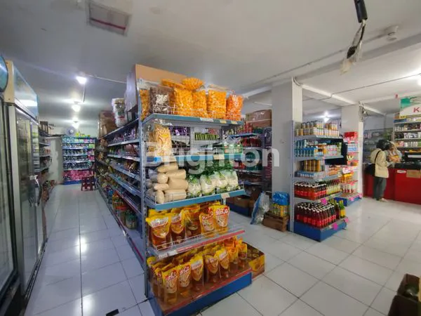 image MILIKI  RUKO 2 LT DIPINGGIR JALAN RAYA, DI JUAL.CEPAT DI BAWAH HARGA PASARAN, MASIH AKTIF UNTUK USAHA DI SEMARANG (3)