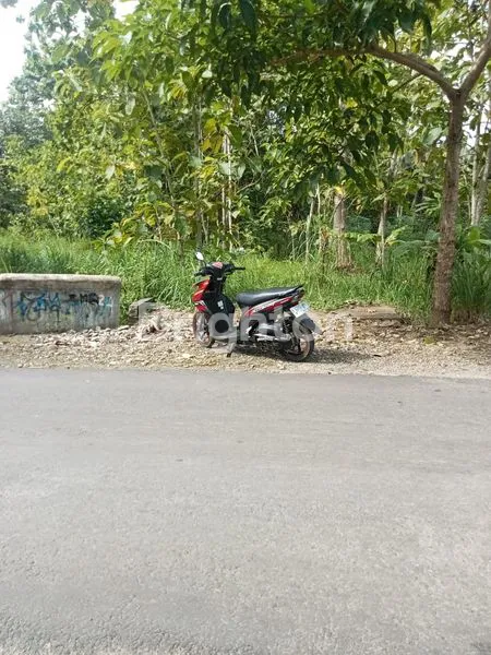 TANAH STRATEGIS DI PLAYEN GUNUNGKIDUL - PINGGIR JALAN ASPAL!