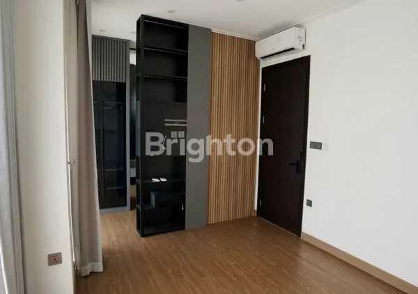 image RUMAH DI PIK, CLUSTER RIVERSIDE LOKASI CIAMIK DAN STRATEGIS (6)