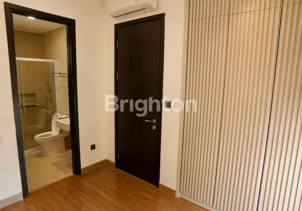 image RUMAH DI PIK, CLUSTER RIVERSIDE LOKASI CIAMIK DAN STRATEGIS (8)