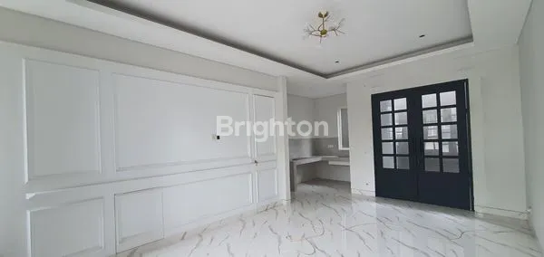 image RUMAH AMERICAN MODERN BARU GRESS DI AREA CITRALAND UTAMA SURABAYA (2)