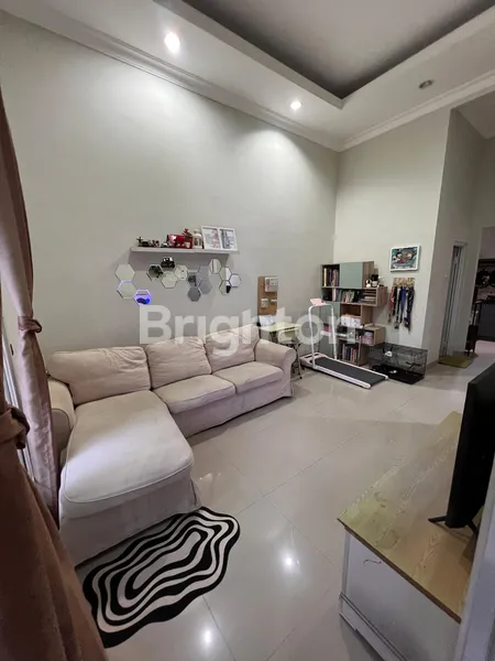 image RUMAH ESTETIK INSTAGRAMABLE TERMURAH DI BSD DEKAT PASAR MODERN (3)