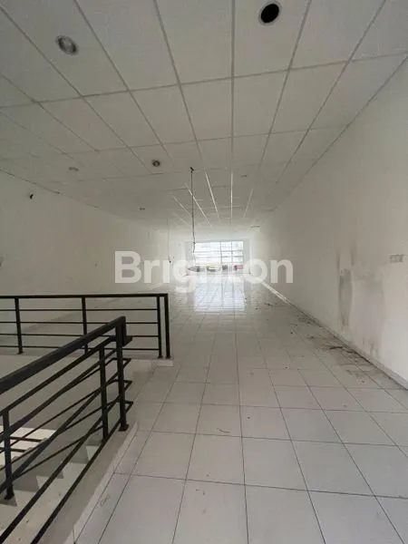 image RUKO 2 LANTAI DEKAT TOL GAYAMSARI DI NOL JALAN MAJAPAHIT / BRIGJEN SUDIARTO SEMARANG (2)