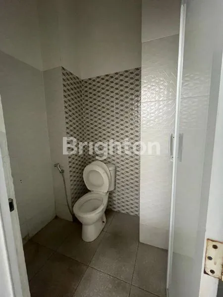 image RUKO 2 LANTAI DEKAT TOL GAYAMSARI DI NOL JALAN MAJAPAHIT / BRIGJEN SUDIARTO SEMARANG (4)