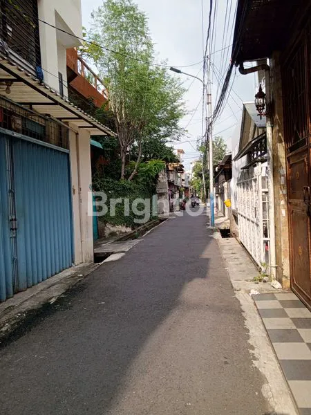 image RUMAH 3LANTAI JELAMBAR GROGOL PETAMBURAN JAKARTA BARAT  (2)