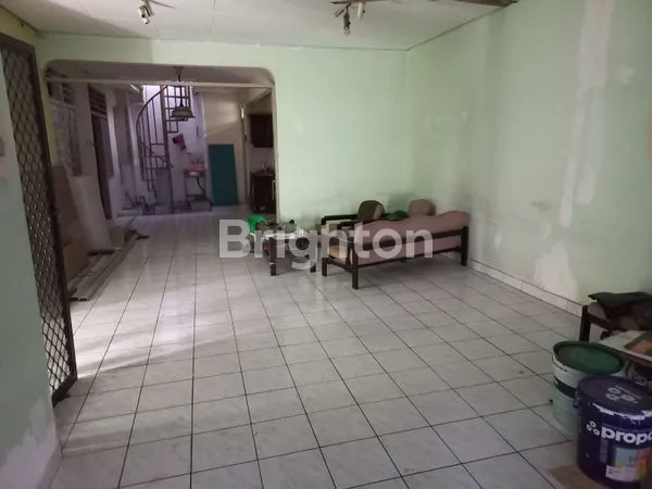 image SEWA RUMAH MURAH LUAS BAGUS TERAWAT NYAMAN  STRATEGIS TAMAN ARIES JAKARTA BARAT (4)