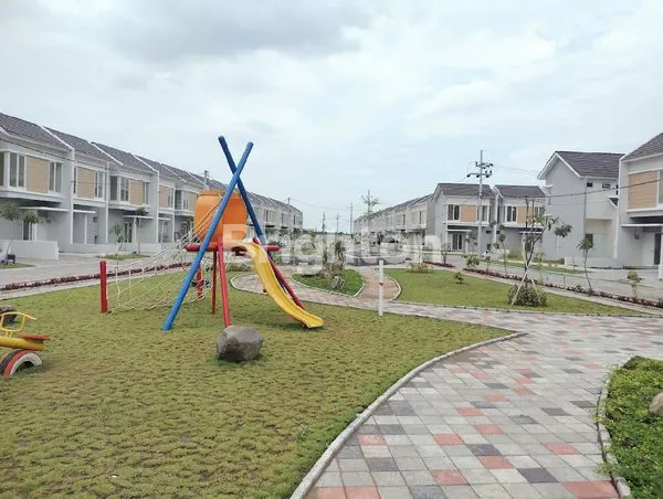 image DIJUAL CEPAT RUMAH 2 LANTAI SECOND RASA BARU SIAP HUNI \\U203C\\UFE0F\\U203C\\UFE0F\\U203C\\UFE0F (6)