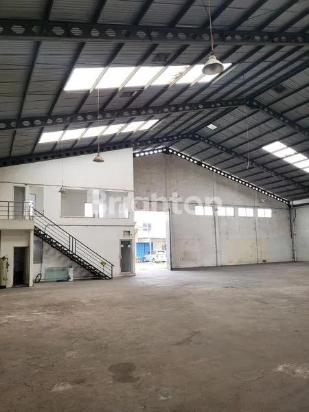 image GUDANG LUAS DI KAWASAN INDUSTRI JATAKE (1)