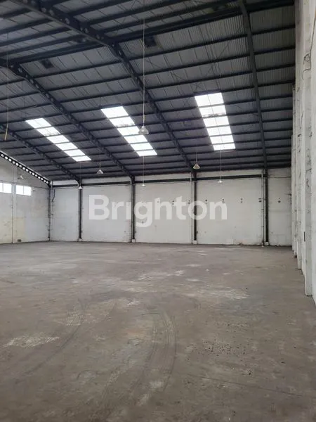 image GUDANG LUAS DI KAWASAN INDUSTRI JATAKE (2)