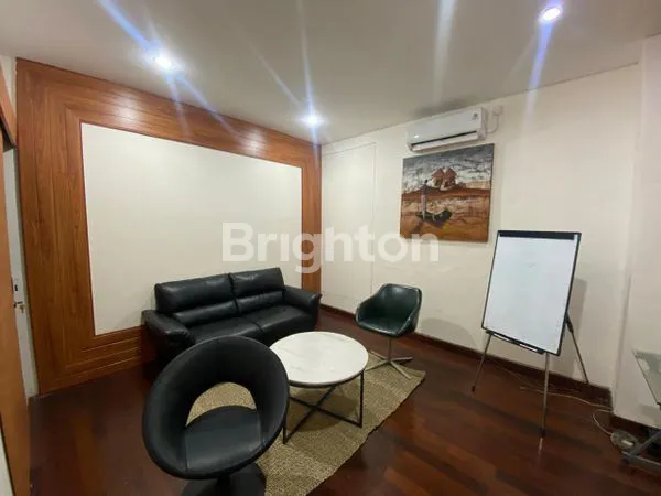 image BANGUNAN 3 LANTAI DI PREMIUM UMALAS, BADUNG (3)