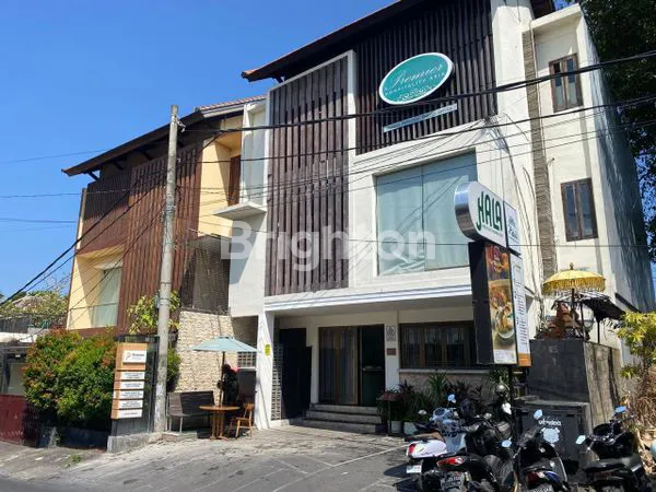 image BANGUNAN 3 LANTAI DI PREMIUM UMALAS, BADUNG (5)